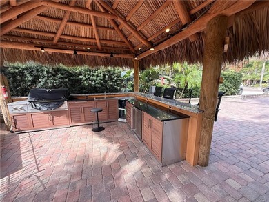 Enjoy sweeping panoramic views from this exceptional 3,031 sq ft - photo 10