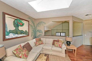 WELCOME TO THIS STUNNING AND SPACIOUS END UNIT TOWNHOUSE - photo 19