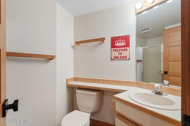 Experience true ski-in/ski-out living at Schweitzer Mountain - photo 20