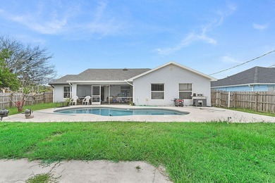 Welcome to this beautifully maintained pool home offering 1,639 - photo 25