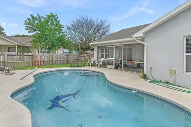 Welcome to this beautifully maintained pool home offering 1,639 - photo 27