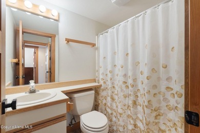 Experience true ski-in/ski-out living at Schweitzer Mountain - photo 28