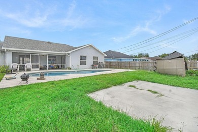 Welcome to this beautifully maintained pool home offering 1,639 - photo 28