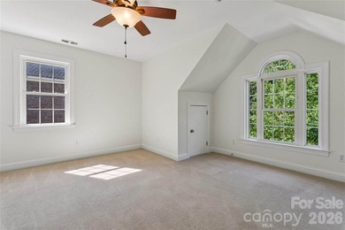 A GEM in the heart of the highly sought-after golf course - photo 38
