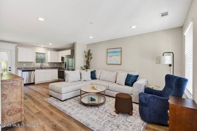 Discover the perfect blend of privacy and low-maintenance living - photo 2