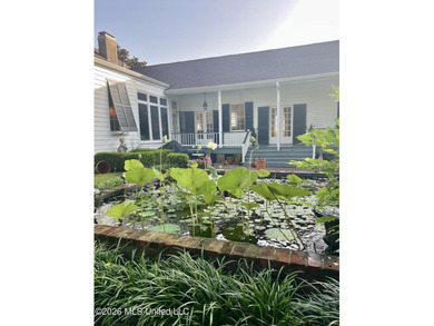STEP INTO A PIECE OF NATCHEZ HISTORY WITH THE BREATHTAKING OAK - photo 8