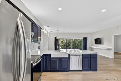 description: Beneath the shade of grand oaks, this updated 3-bed - photo 7