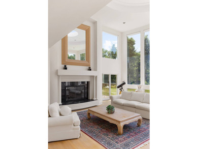 Introducing a breathtaking East Hampton contemporary sanctuary - photo 6