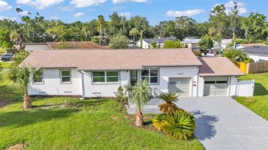 Lake Home For Sale in Lakeland, Florida