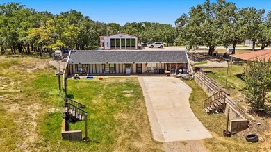 (private lake, pond, creek) Home For Sale in Boyd Texas