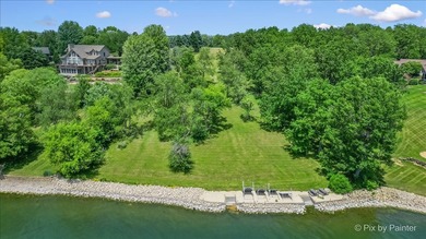 An extraordinary chance to own one of the most desirable - photo 12