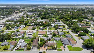 Located on an expansive lot, almost 14,000 sq ft, 4373 Venus Ave - photo 21