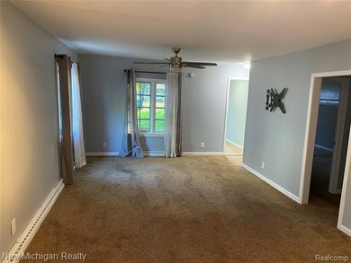 GREAT LOCATION----Well maintained and spacious ranch with - photo 7