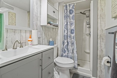 Seller is motivated. All offers will be considered. Move-in - photo 11