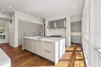 Designed to blend contemporary architecture with classic - photo 19