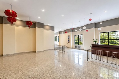 Newly renovated 1-bedroom co-op | 0.2 mi to Queens Botanical - photo 20