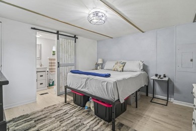 Seller is motivated. All offers will be considered. Move-in - photo 23