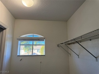 Fabulous Opportunity! Lovely, Bright, Lake View Townhouse now - photo 29
