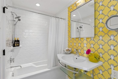 Designed to blend contemporary architecture with classic - photo 31