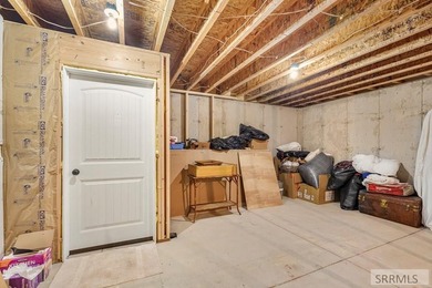 Perched on a half-acre of pristine land, this full-log retreat - photo 32