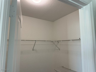 Fabulous Opportunity! Lovely, Bright, Lake View Townhouse now - photo 35