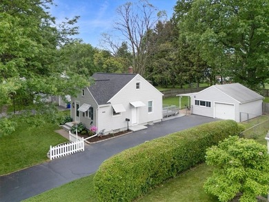 Charming Cape Cod in a quaint neighborhood. This is a *shiny - photo 36