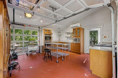 Designed to blend contemporary architecture with classic - photo 40