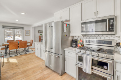 BEAUTIFULLY MAINTAINED LAKE HOME PLUS BUNK HOUSE WITH AC - photo 13