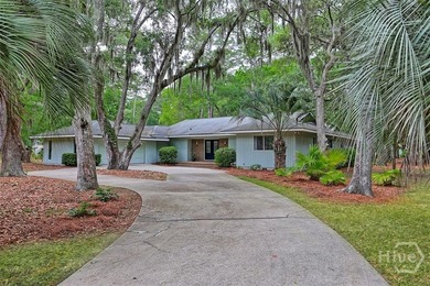 Tucked away on a quiet cul-de-sac in The Landings on Skidaway - photo 3