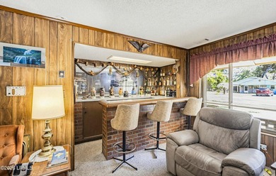 NO HOA community: This single-story home is in a great biking - photo 21