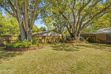 NO HOA community: This single-story home is in a great biking - photo 44