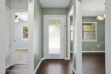 Welcome home to this beautifully updated 4-bedroom, 2-bath - photo 4