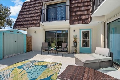 This beautifully updated coastal townhouse blends everyday - photo 6