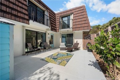 This beautifully updated coastal townhouse blends everyday - photo 7