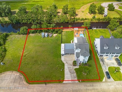 Looking for the ultimate Dream home with water access, luxury of - photo 3