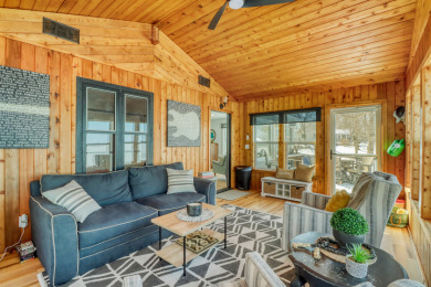 BEAUTIFULLY MAINTAINED LAKE HOME PLUS BUNK HOUSE WITH AC - photo 11