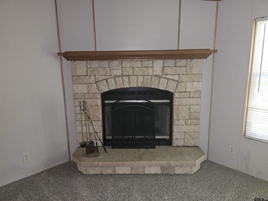 INVESTOR SPECIAL OR FIRST TIME HOME BUYER... LIVE near the lake - photo 14