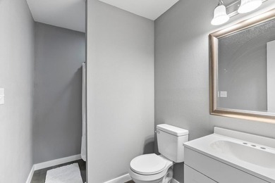 Here is an opportunity to own an absolutely amazing property - photo 14