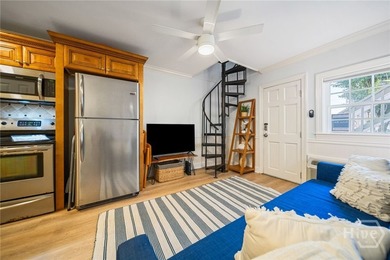 One-of-a-Kind 1BR/2BA 2-Story 480sqft Condo on South End of - photo 5
