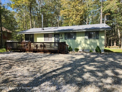 Big Bass Lake Home For Sale in Gouldsboro Pennsylvania