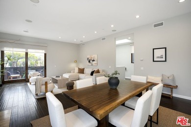 Welcome home to your North Santa Monica retreat, a rare - photo 7