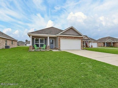 Welcome to 1052 Whimbrel Court in beautiful Ocean Springs. This - photo 3