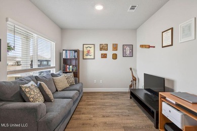 Welcome to 1052 Whimbrel Court in beautiful Ocean Springs. This - photo 6