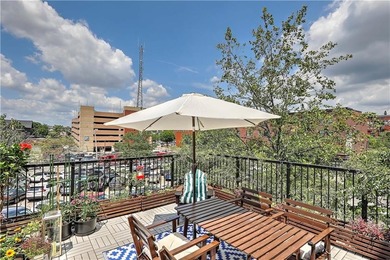 Live above the vibe of the West Side, a block from Downtown - photo 11