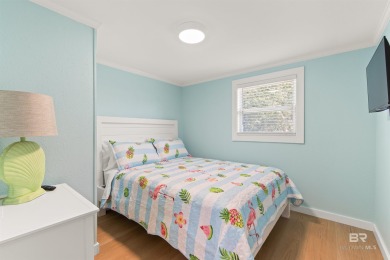 Welcome to the Flamingo Cottage in Gulf Shores! Nestled between - photo 14