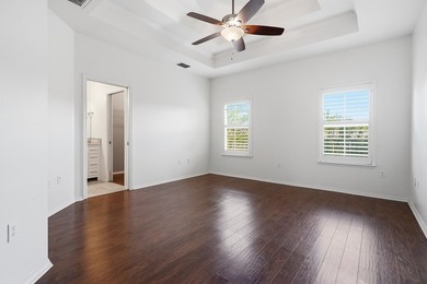 Lovely updated 3-bedroom, 2 bath, 2 car garage in highly - photo 16