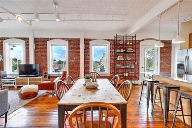 Live above the vibe of the West Side, a block from Downtown - photo 19