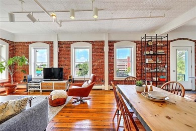 Live above the vibe of the West Side, a block from Downtown - photo 20