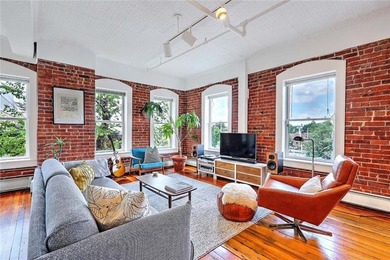 Live above the vibe of the West Side, a block from Downtown - photo 21