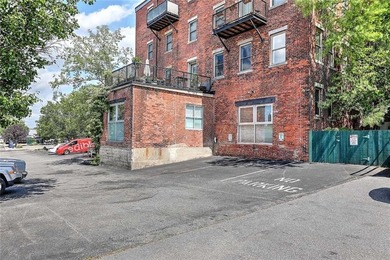 Live above the vibe of the West Side, a block from Downtown - photo 27